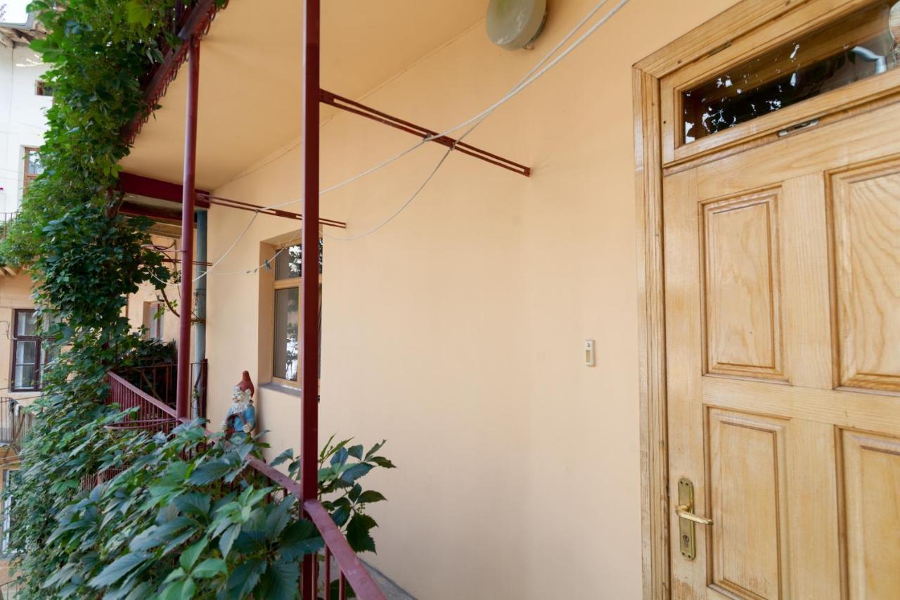 City Center Vip Studio Apartment Lviv Buitenkant foto